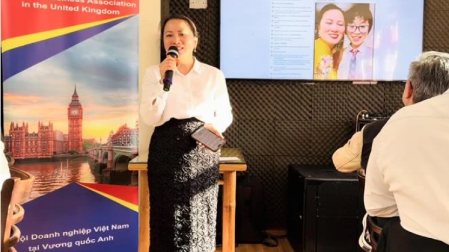 Vietnamese businesses in UK strengthen connections